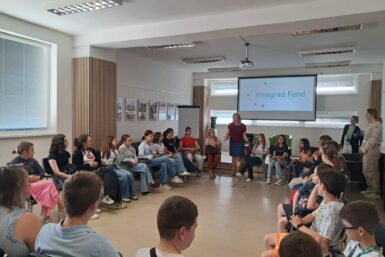 Projekt V4 Alpha: interaktívna prezentácia knihy a workshop
